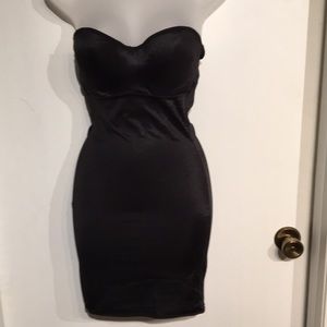 Victoria’s Secret strapless shape wear